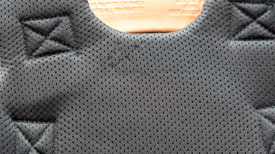 closeup of mesh lining on kensui ez-vest