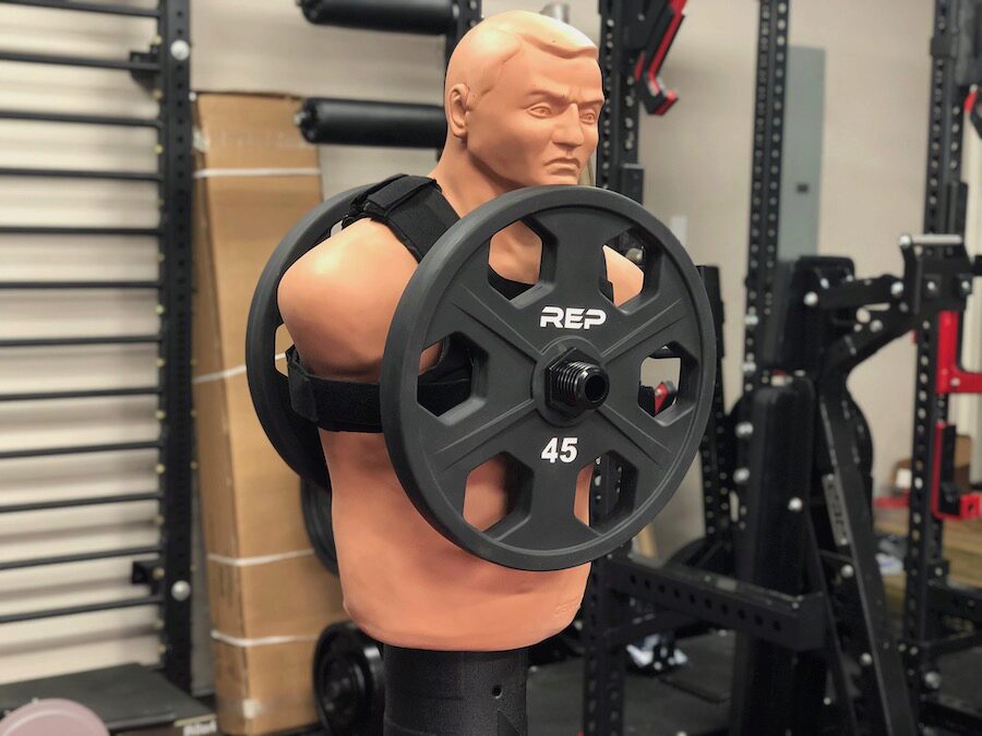 Kensui EZ-vest on a mannequin with 45-pound plates