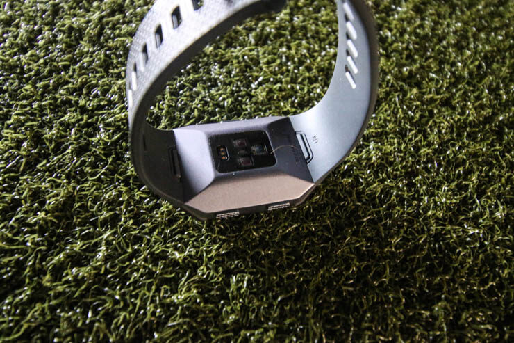 Fitbit ionic golf app outlet