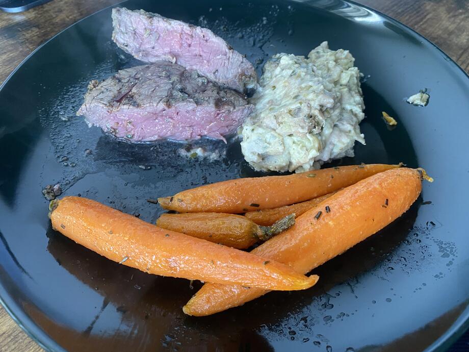 Factor Meals Filet Carrots Plated