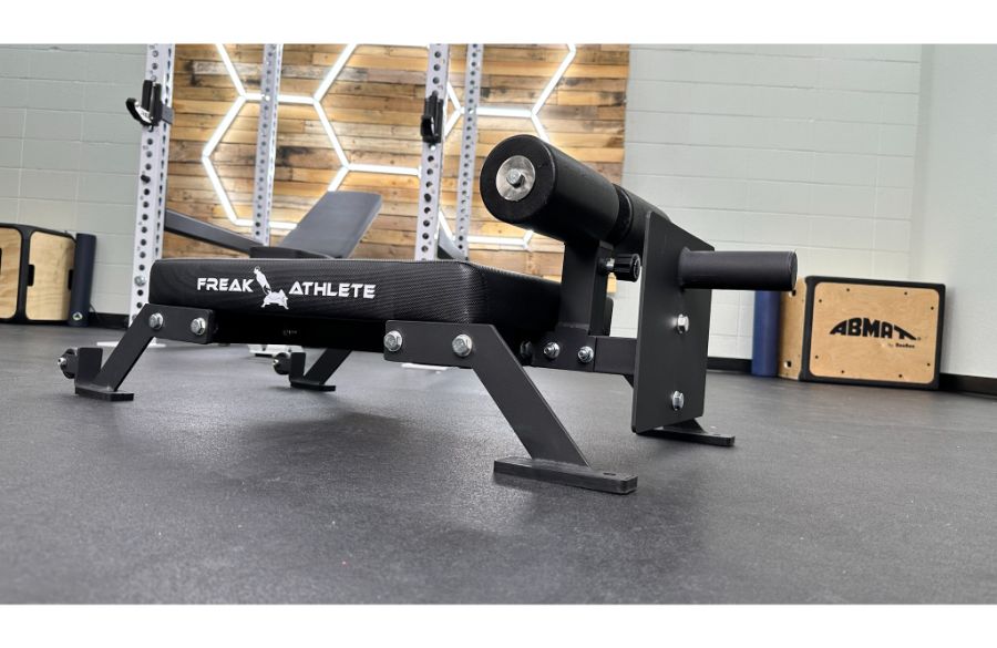 https://www.garagegymreviews.com/wp-content/uploads/freak-athlete-nordic-curl-review.jpg