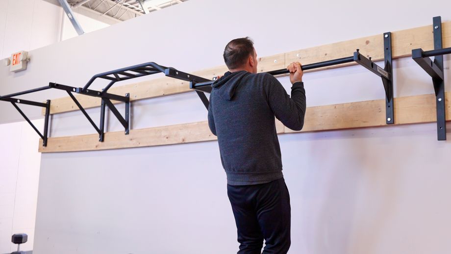 Pull up shop bar garage