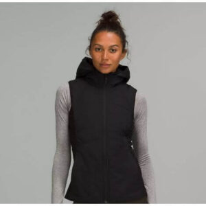 lululemon another mile vest product photo