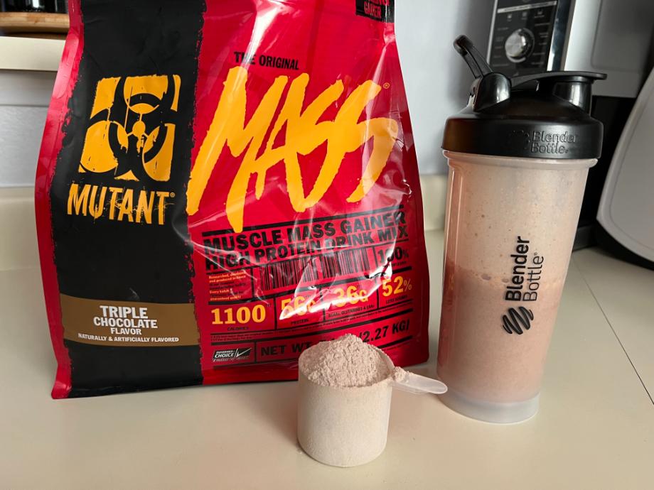 Mutant Mass Review (2024): A Nutrition Coach’s Honest Review of this High-Quality Mass Gainer