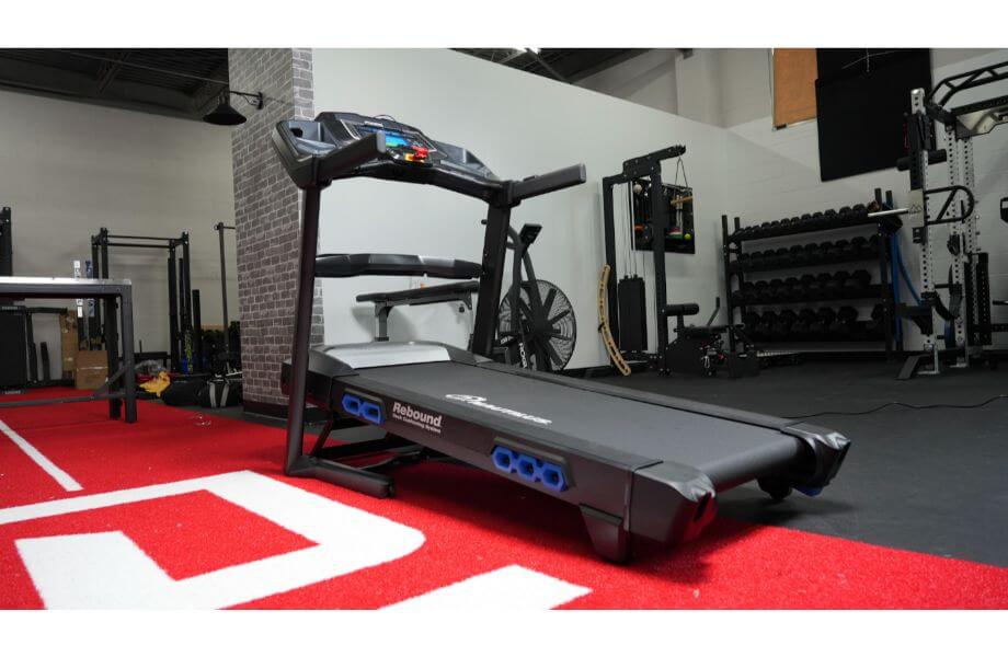 Nautilus T618 Treadmill Review 2024: A Trusty Workhorse With Limited Tech