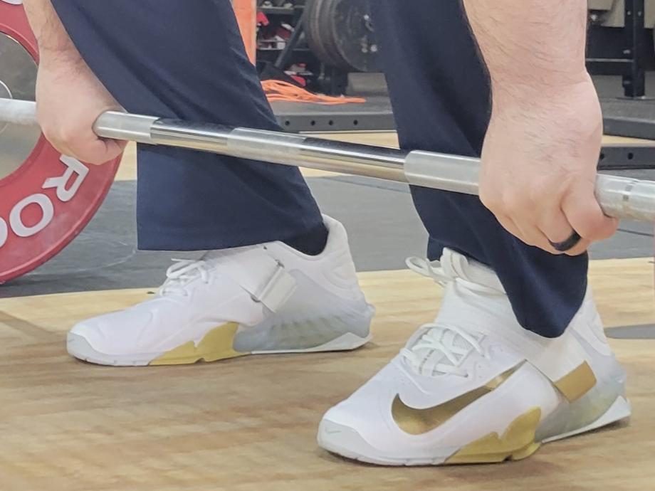 A close look at the Nike Savaleos weightlifting shoes while they're being put to good use.