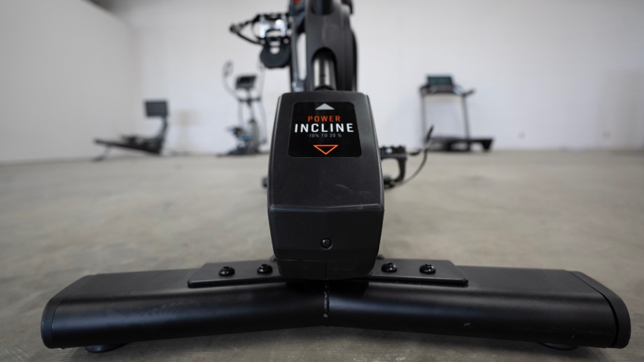 Power incline of the NordicTrack S22i