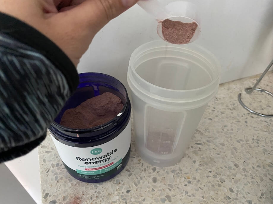 https://www.garagegymreviews.com/wp-content/uploads/ora-organic-pre-workout.jpg