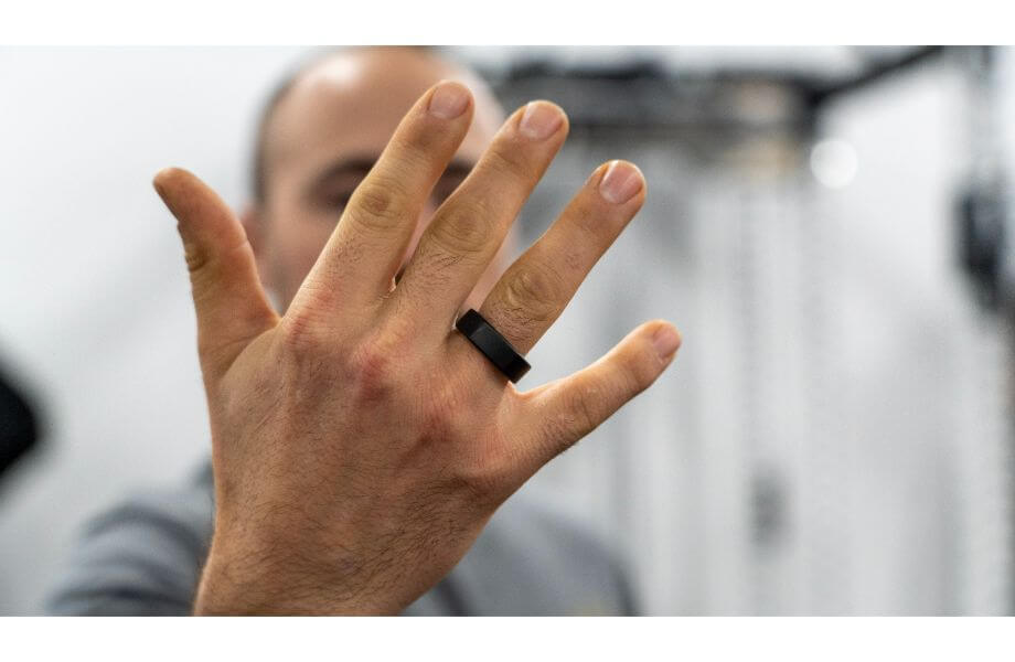 oura ring on hand