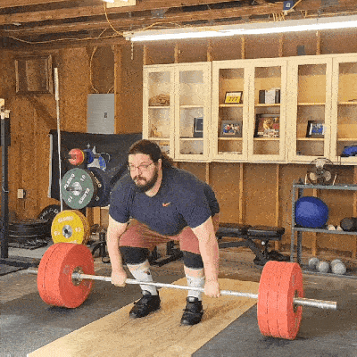 A gif of a pause deadlift