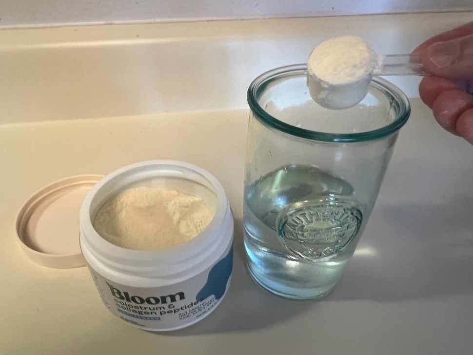Bloom Nutrition colostrum as best colostrum supplements