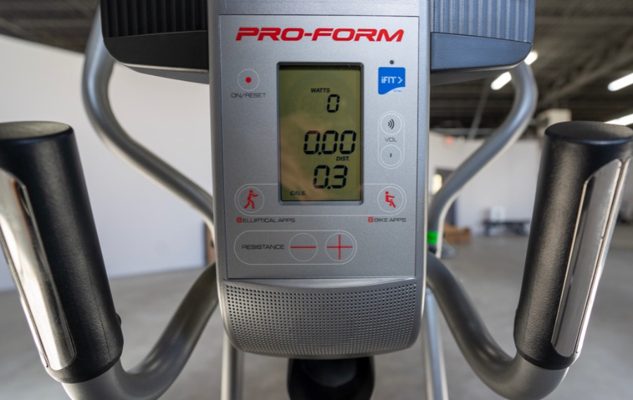 Performance monitor on the ProForm Hybrid Trainer XT