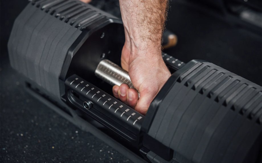 Grip on the REP x PÉPIN Fast Series Adjustable Dumbbells.