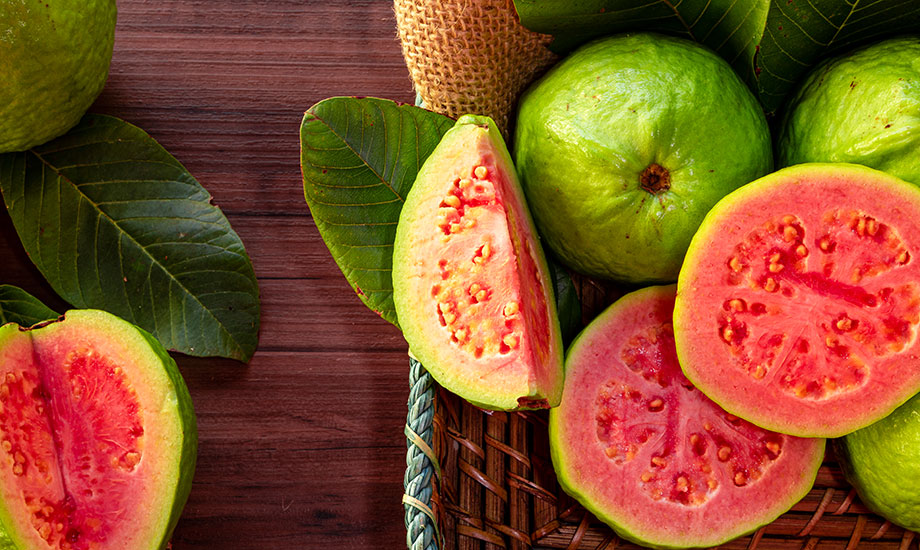 sliced-guava-fruit