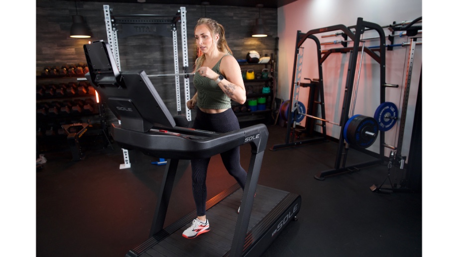 Woman jogging on the Sole ST90 treadmill