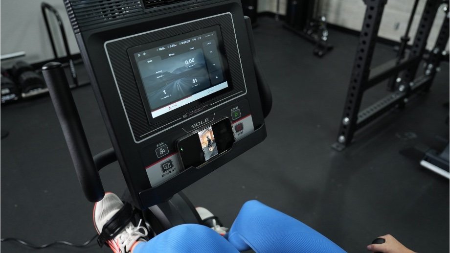 sole lcr touchscreen and media stand