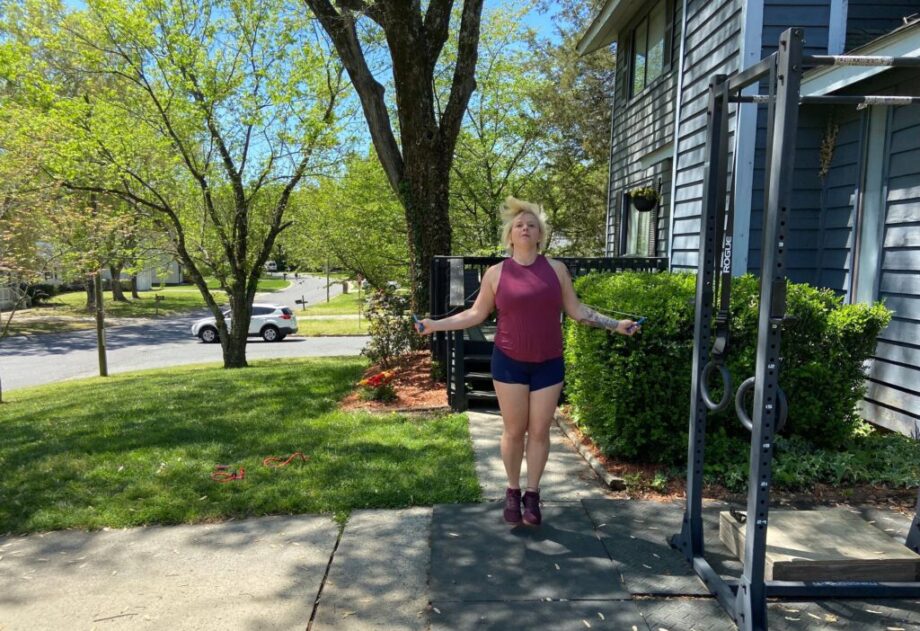 woman jumping rope