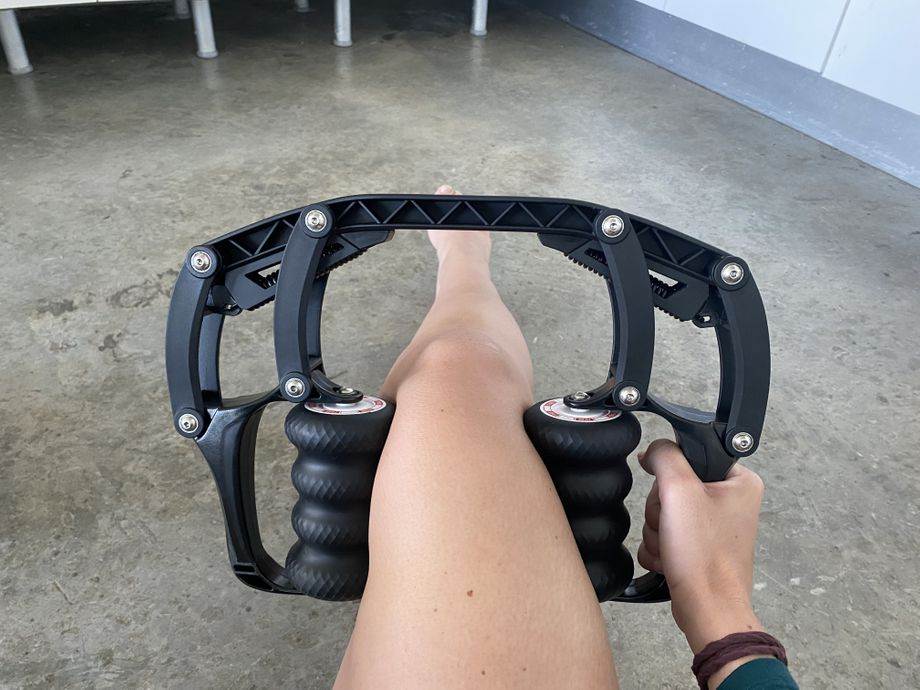 https://www.garagegymreviews.com/wp-content/uploads/using-roll-recovery-r8-deep-tissue-massager-on-quad.jpeg