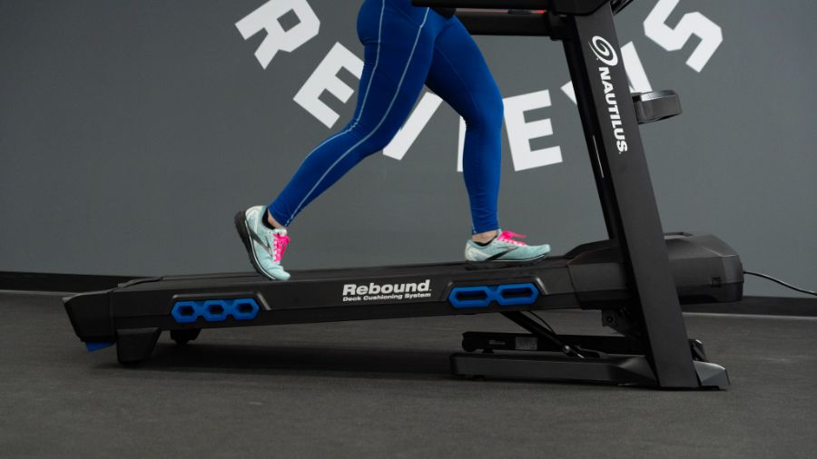 An image of treadmill incline walking
