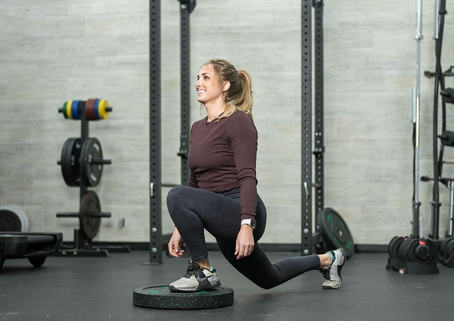 woman-doing-foot-elevated-atg-split-squat
